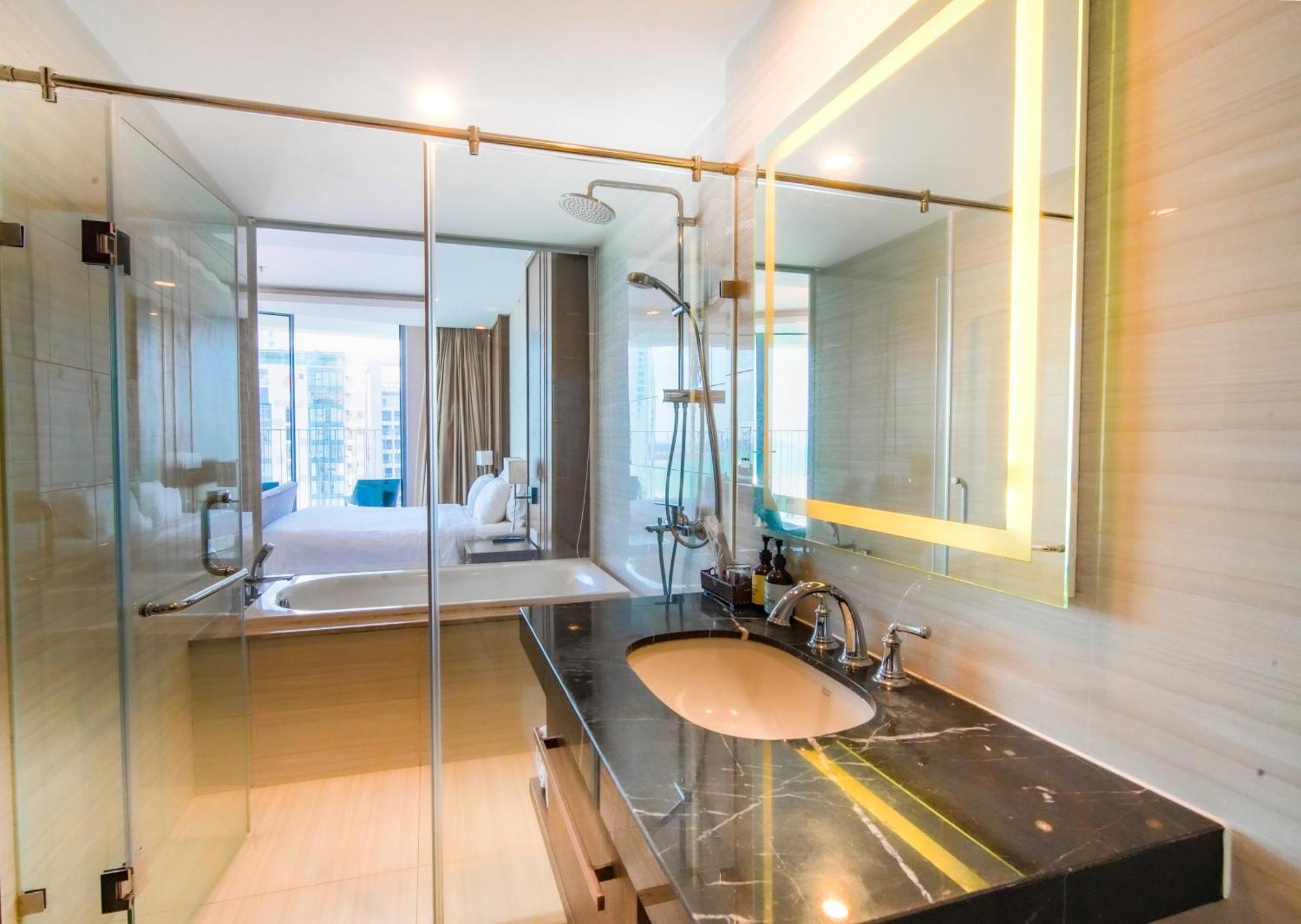 Panorama Seaview Luxury Skyline By Hc Group * Nha Trang