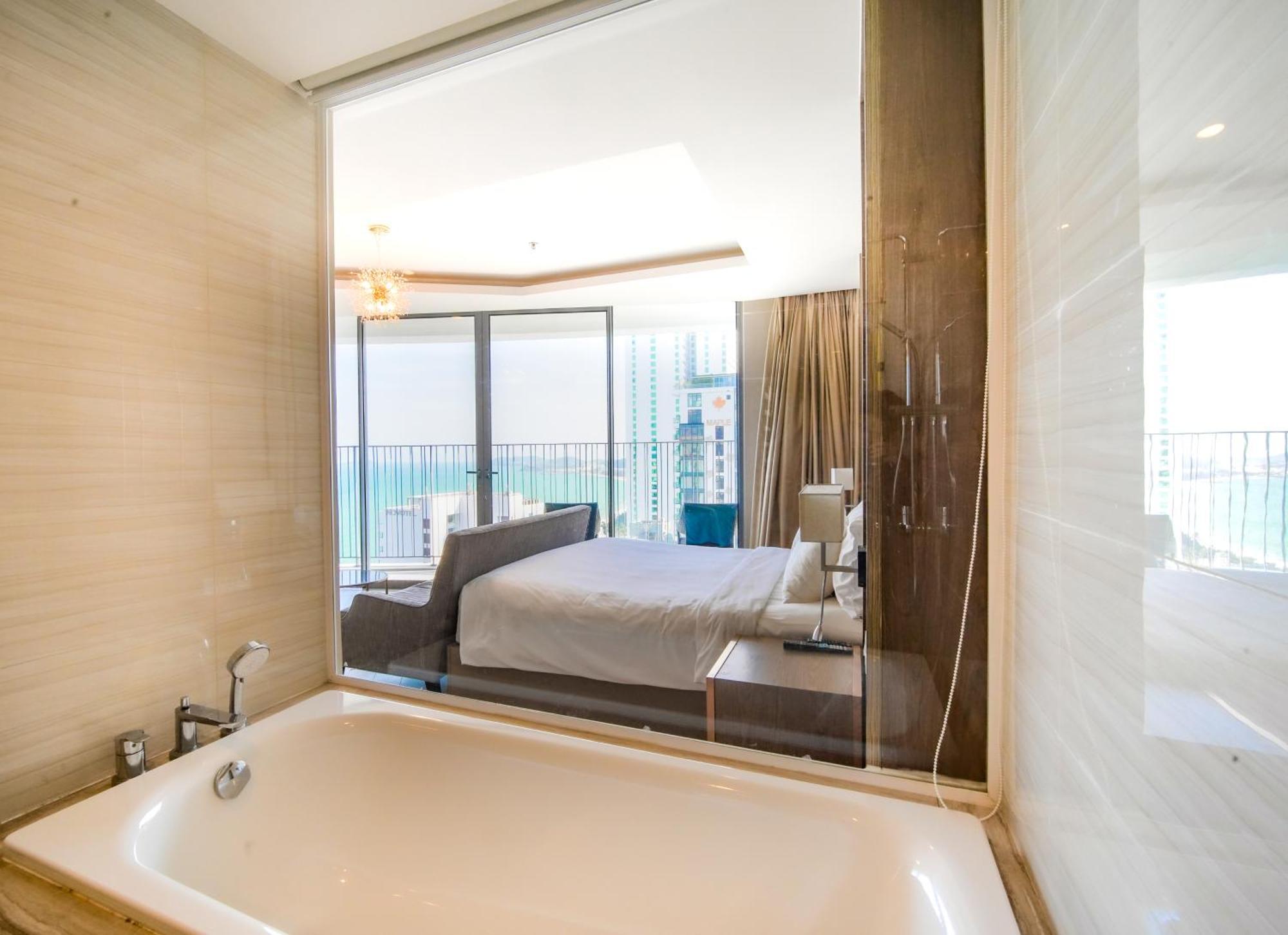 Panorama Seaview Luxury Skyline By Hc Group Apartment
