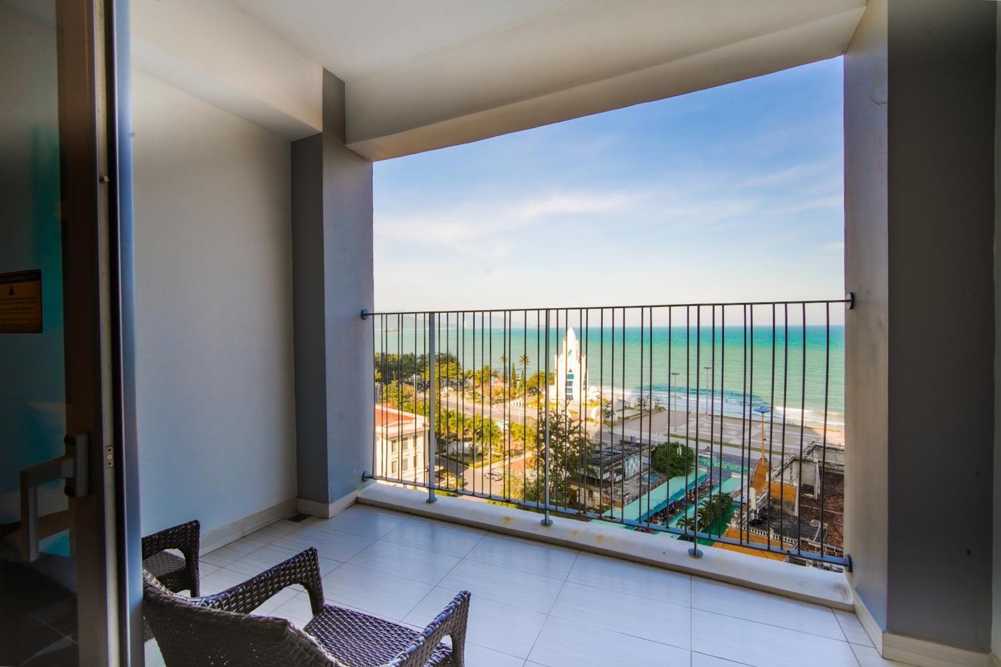 Apartment Panorama Seaview Luxury Skyline By Hc Group Nha Trang