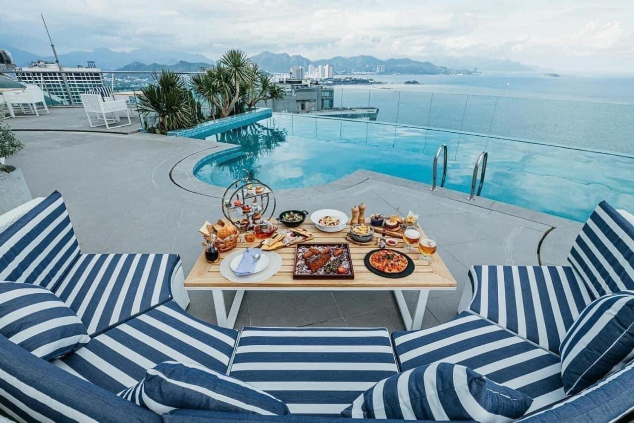 Apartment Panorama Seaview Luxury Skyline By Hc Group Nha Trang
