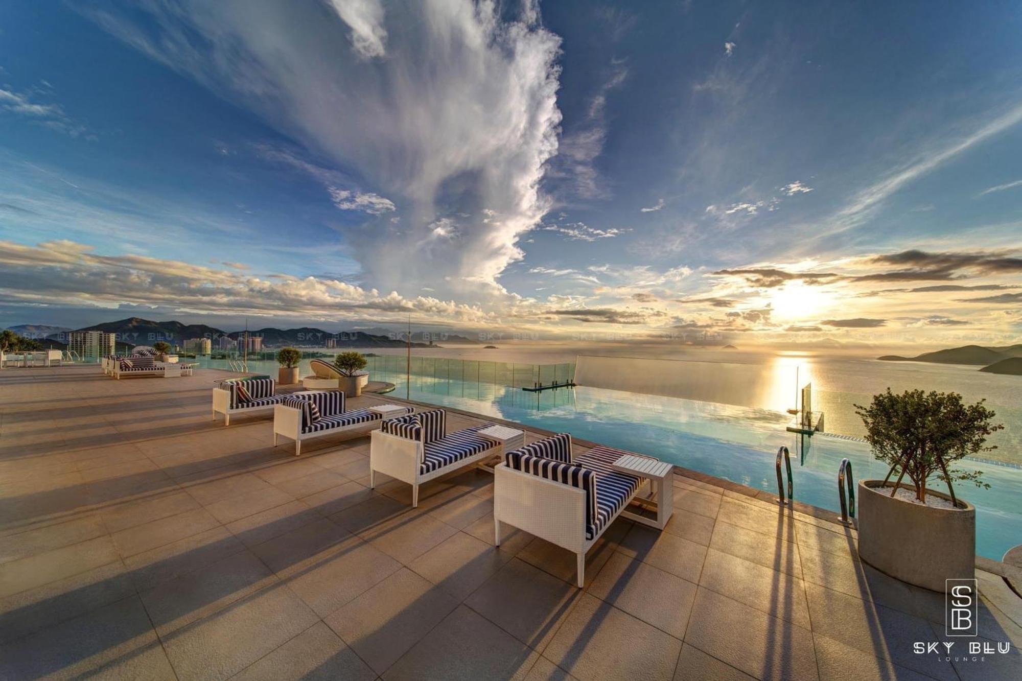 Panorama Seaview Luxury Skyline By Hc Group *